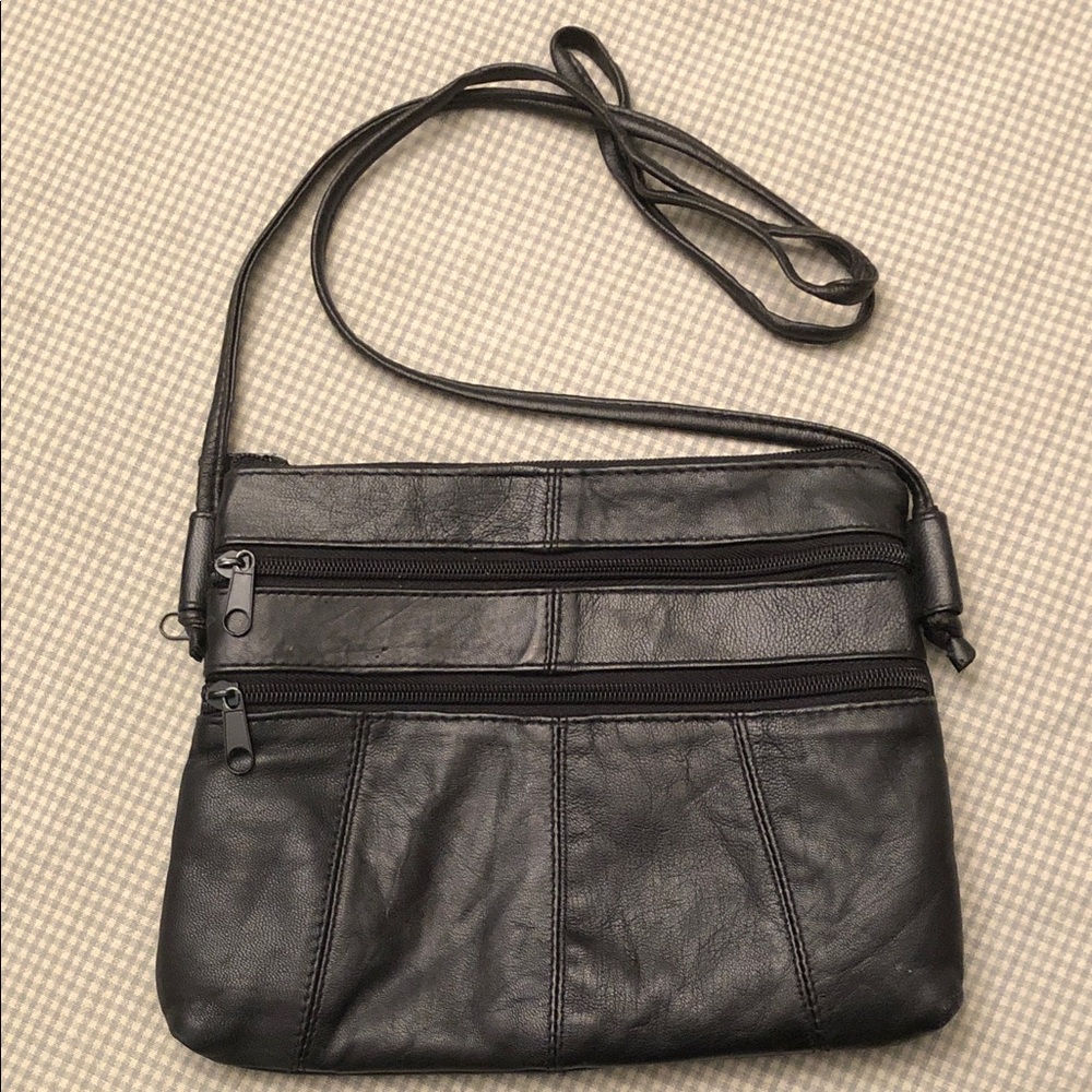 Soft Leather Black Five Zip Lightweight Crossbody Adjustable Strap 10”x8” #826